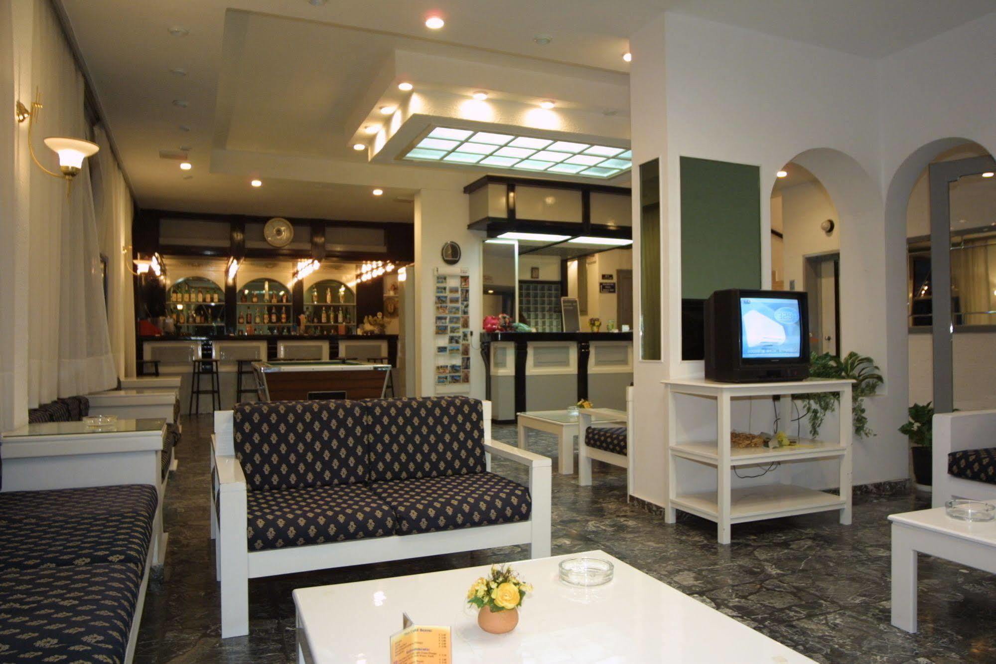 Hotel Iro Hersonissos (Crete) Exterior foto